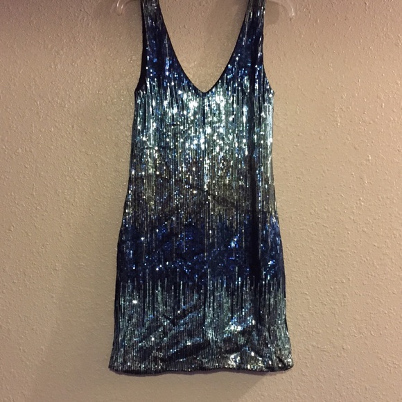 Dresses & Skirts - Sequins dress