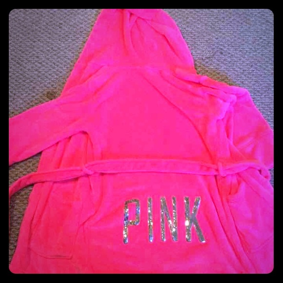 SOLD 🚫Victoria's Secret robe