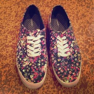 Floral shoes