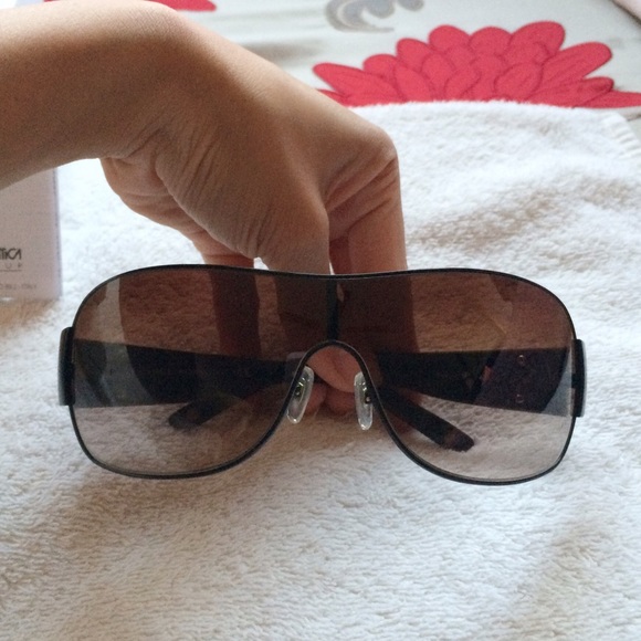 💛REDUCED💛Authentic Versace shades!