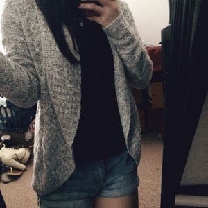 NWOT GREY CARDIGAN
