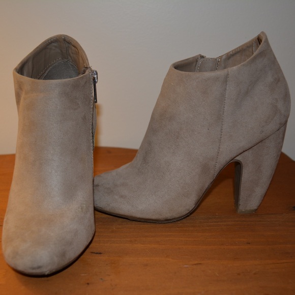 Gray, suede heels