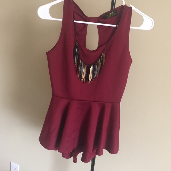 Burgundy colored peplum top and necklace Size M