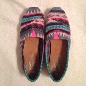 Aztec patterned authentic Toms!