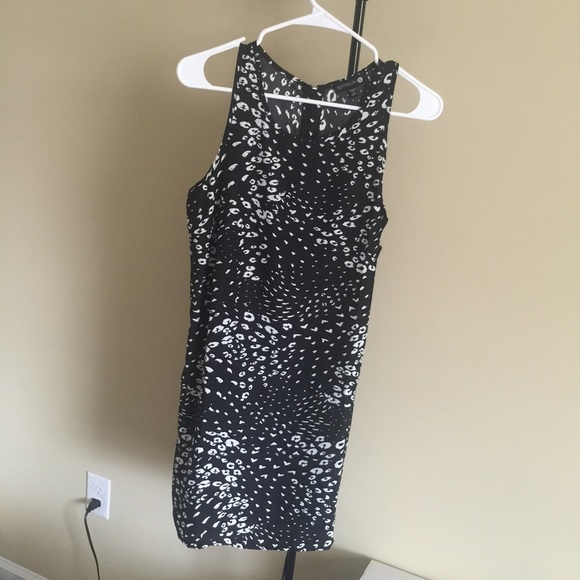 Black and white wrap dress sz Sm