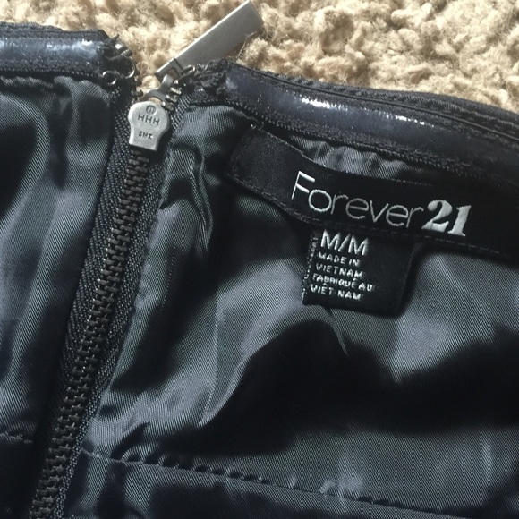 Short black dress Sz M - Picture 2 of 3