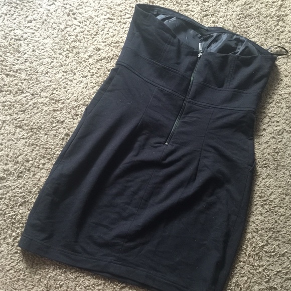 Short black dress Sz M - Picture 3 of 3