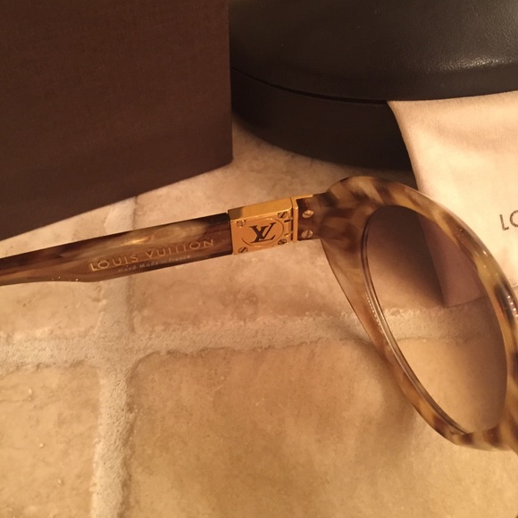 Original LV sunglasses - Picture 3 of 4