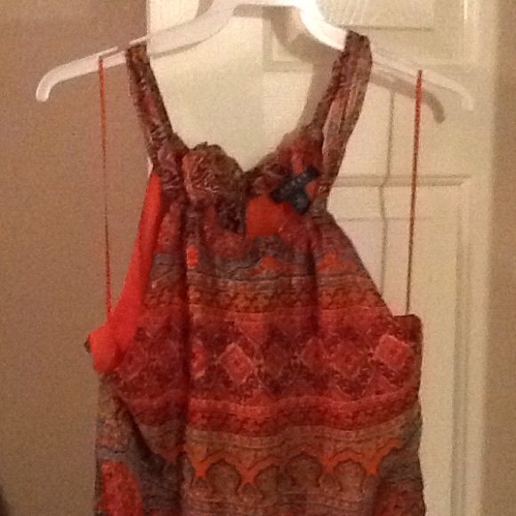 Beautiful dress size 4 new - Picture 2 of 3