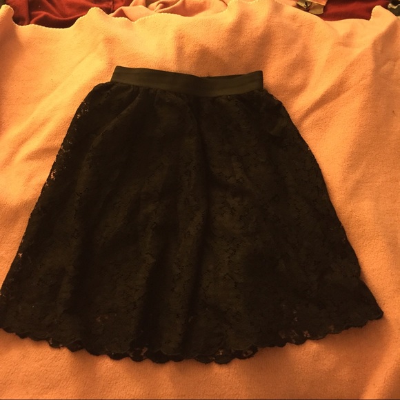 Black flower lace skirt