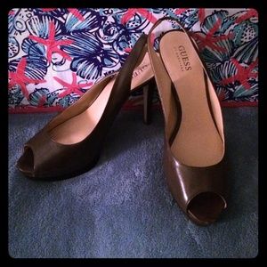 Guess peep toe pumps