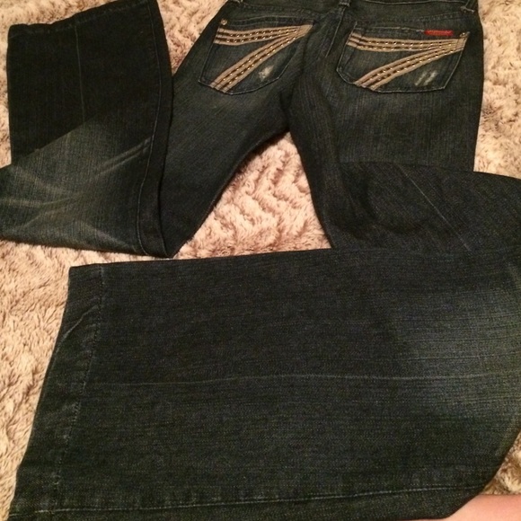 Like new seven bootcut jeans
