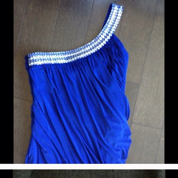 JS collections gown - Picture 2 of 3