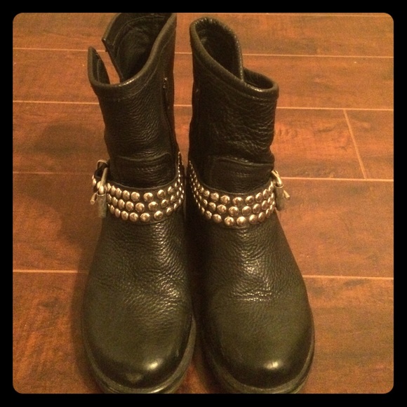 ***RESERVEDSteve Madden Fraankie leather boots