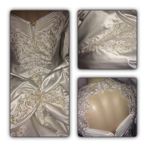 🎀Vintage wedding gown🎀 - Picture 2 of 3