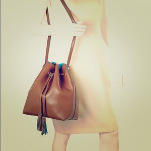 🆕Price Drop! Steve Madden Bucket Bag! ⭐️