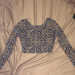 Long sleeve crop top
