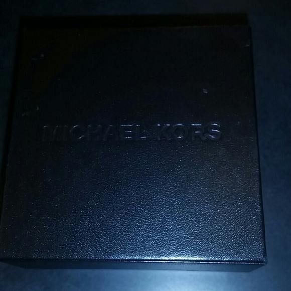 🔵Michael Kors Watch Box - Picture 3 of 3