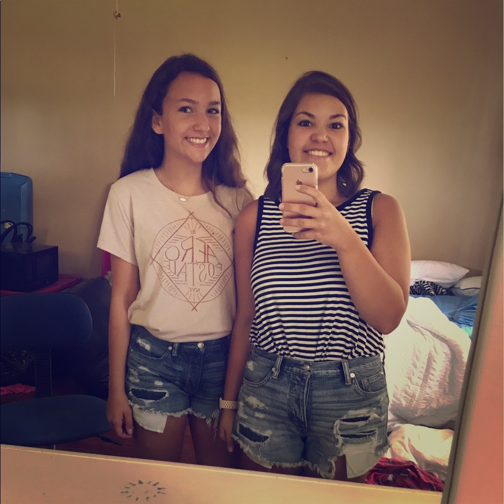 Meet Your Seller/Buyer❤️💙