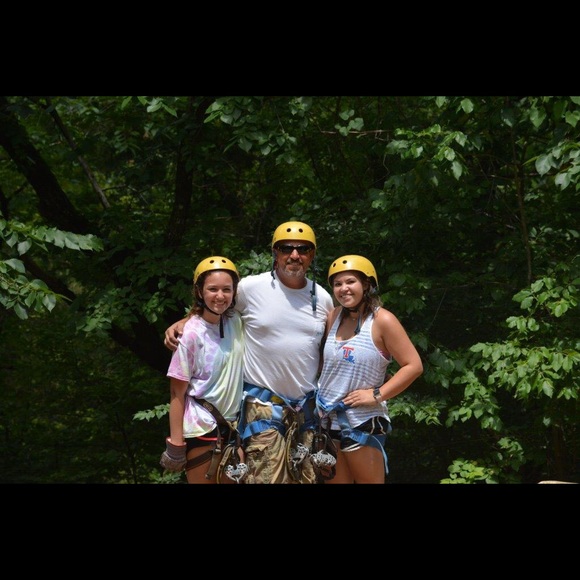 Meet Your Seller/Buyer❤️💙 - Picture 2 of 4