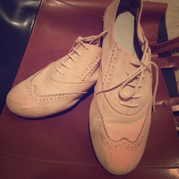 Vintage Cream Oxfords