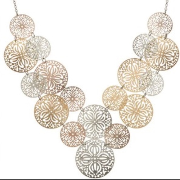 APT 9 Filigree Circle Link Necklace
