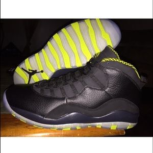 size 6 venom 10s