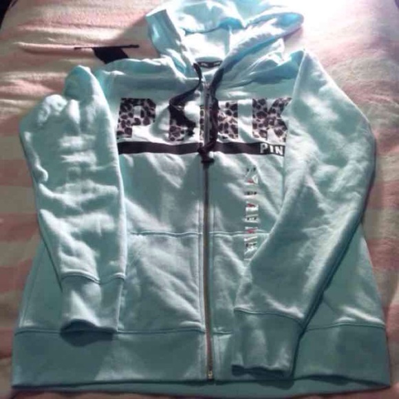 ISO!! 👀 - Picture 3 of 3