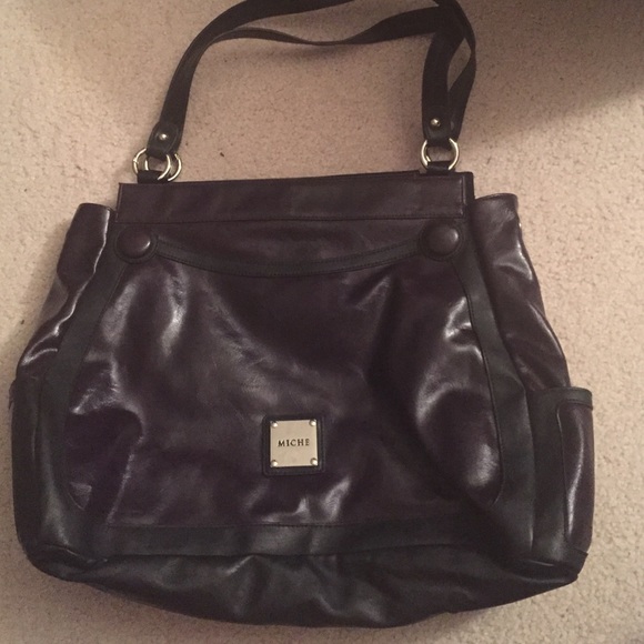 Miche Base handbag with Outer Shell. AMAZING BAG