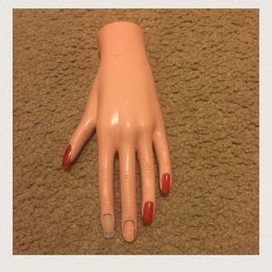 Manequin hands nail art