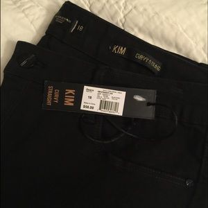 Kim Kardashian curvy straight black jeans. NWT