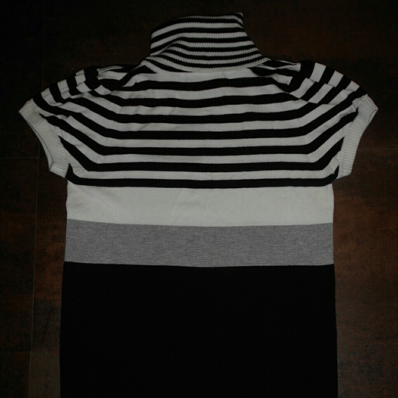 Striped turtle neck top