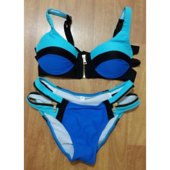 NWOT Colorblock Zipper Bikini