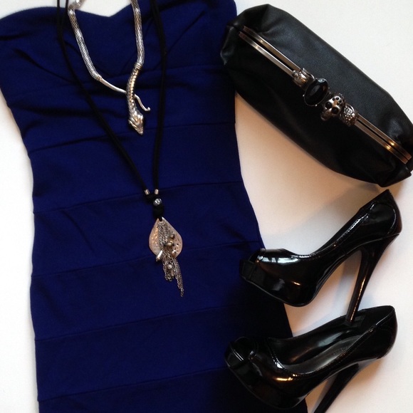 Forever 21 Dresses & Skirts - Blue Bodycon Bandage Dress