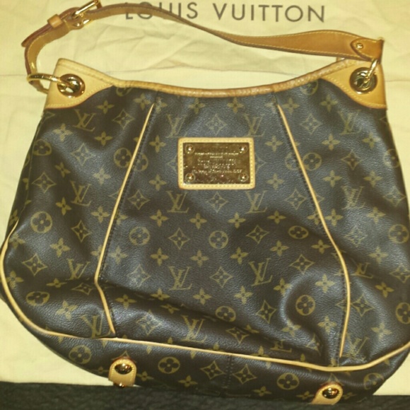 Authentic Louis Vuitton Galleria PM