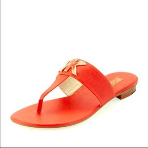 Brand New MK Hayley Thong Flat Sandals ❤️