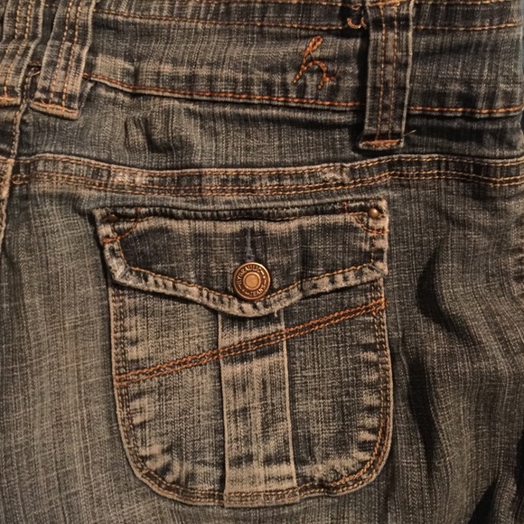 Hydraulic brand denim shorts - Picture 3 of 4