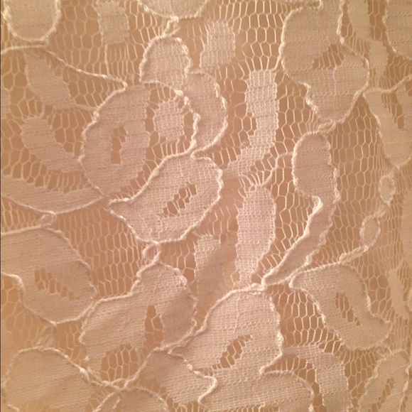 Vintage Cream Lace Top - Picture 3 of 3