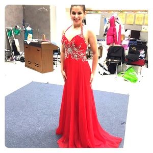 Size 2, Cassandra Stone