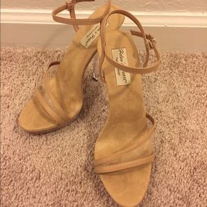 Size 6, Helen's Heart heels