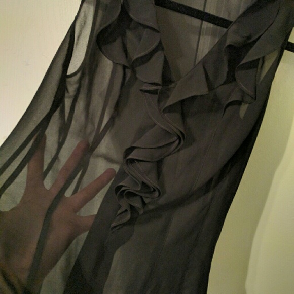 Express sheer black polyester sleeveless blouse - Picture 2 of 3