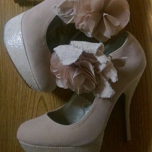 Blush Pink Suede Floral Pumps