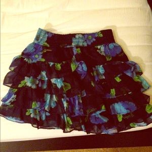 ruffled skirt