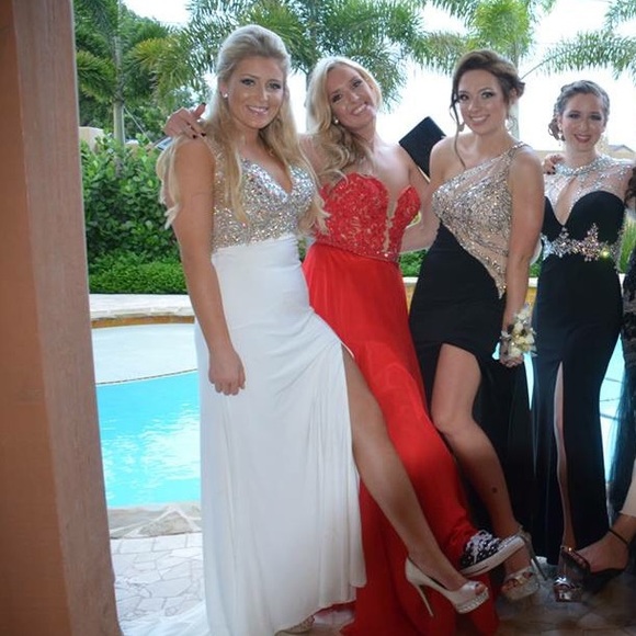 White jovani prom dress - Picture 2 of 3