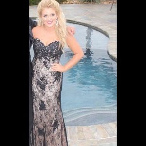 black lace prom dress