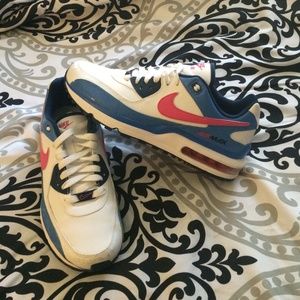 New Nike Air blue & pink