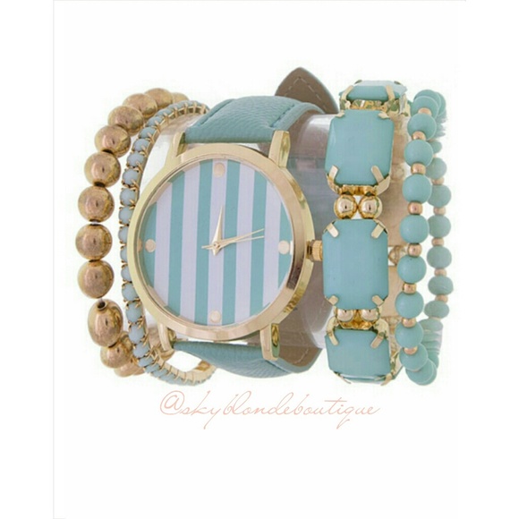 ❌SOLD OUT❌"Mint" to be. Wrist Party 5 Piece Set