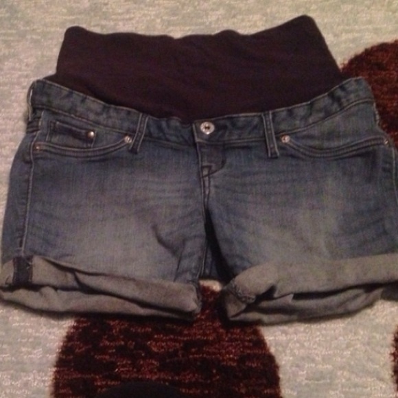 Maternity shorts bundle