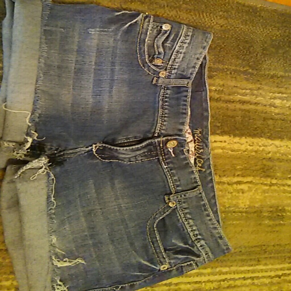 Maurice cut off shorts