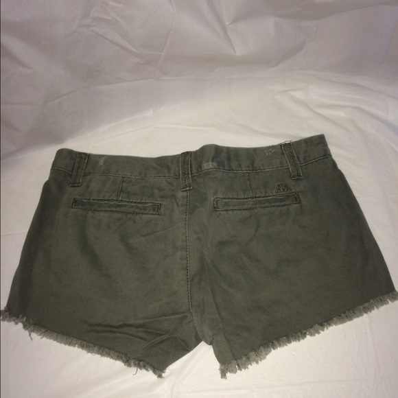 đShorts - Picture 2 of 3